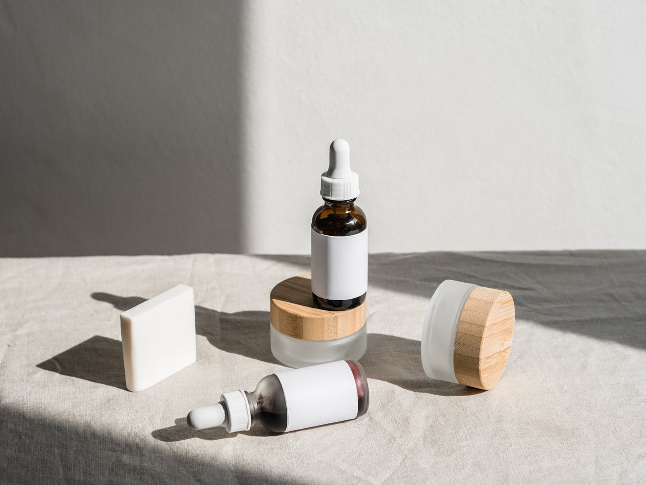 Oahom sérén PLUS 精華與原始產品包裝